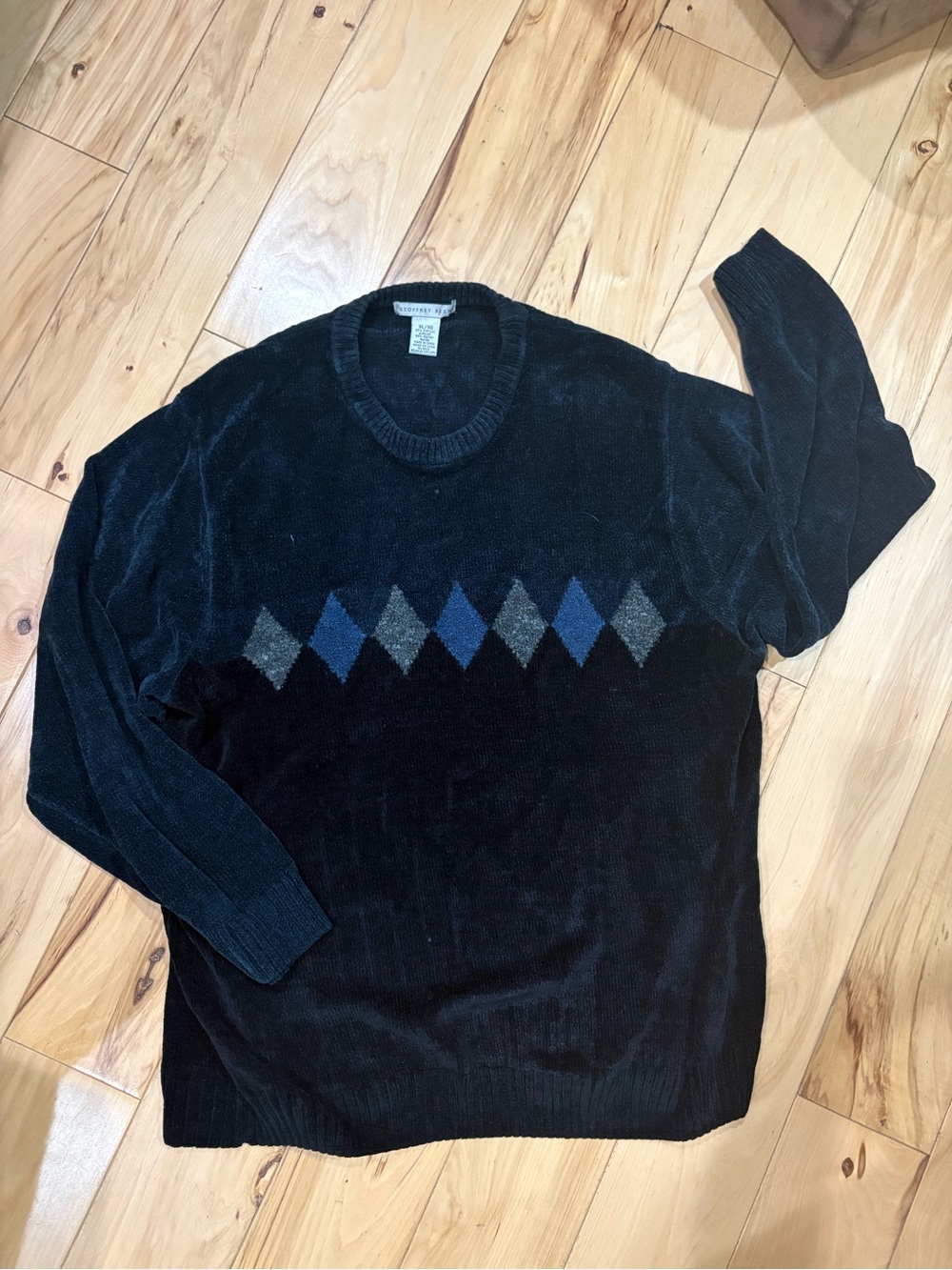 Geoffrey Beene Black Crewneck Sweater with Blue and Gray Argyle